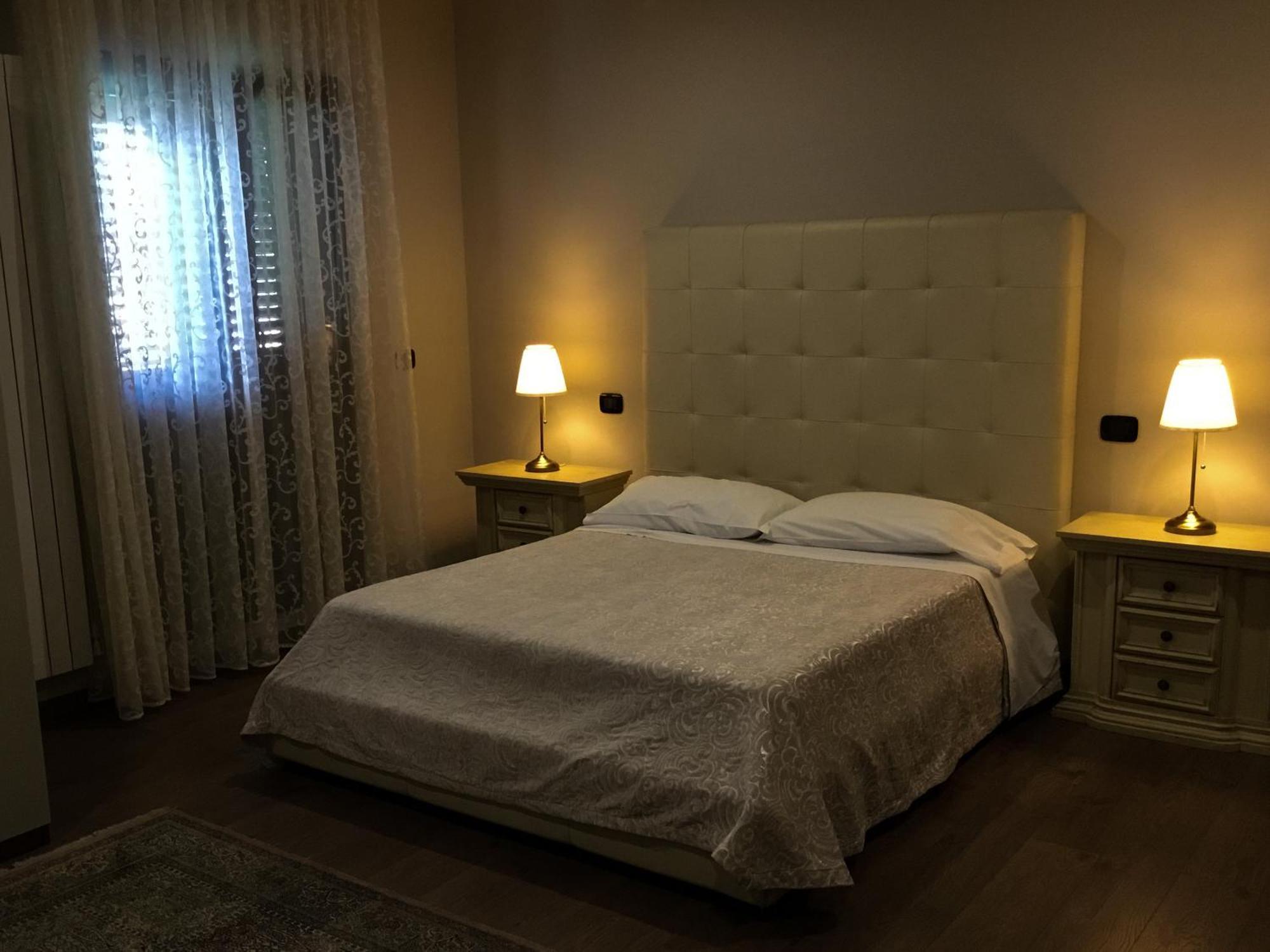 Erania Apartments Sala Consilina Zewnętrze zdjęcie